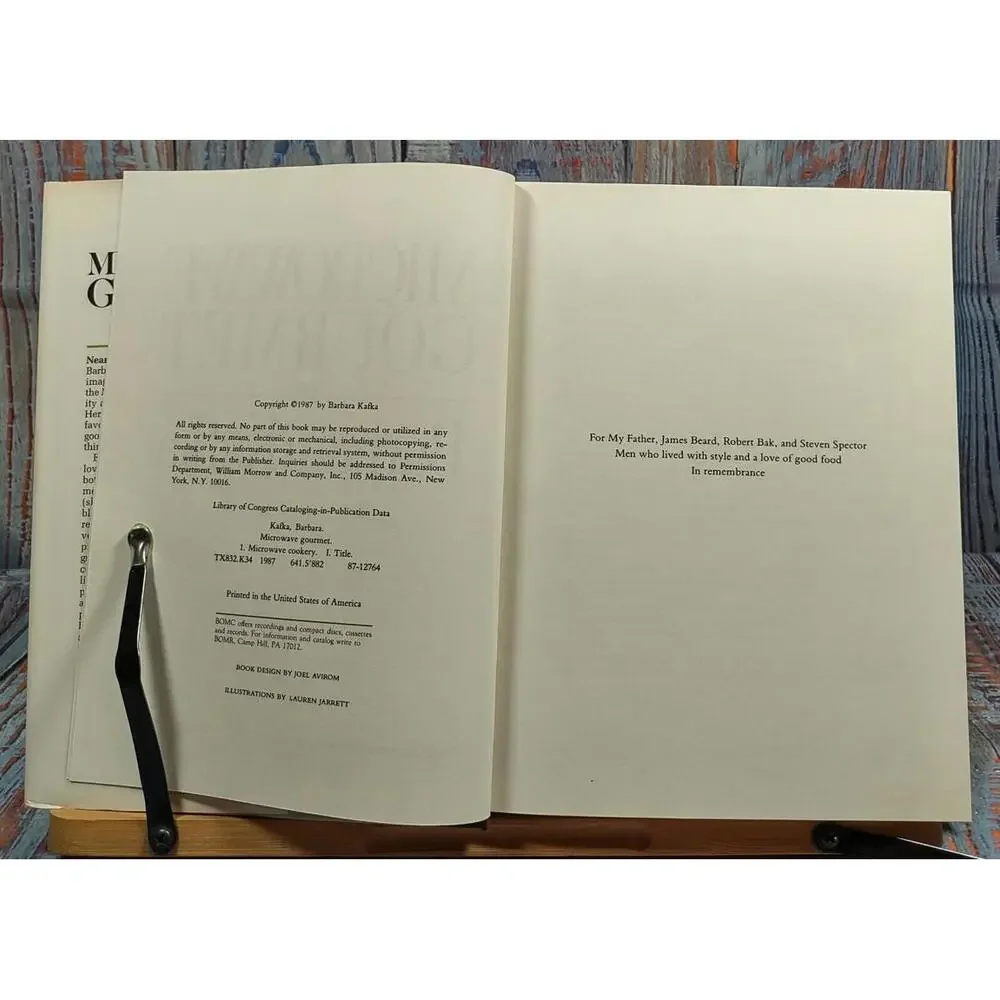 Microwave Gourmet by Barbara Kafka - Hardcover Cookbook‎
